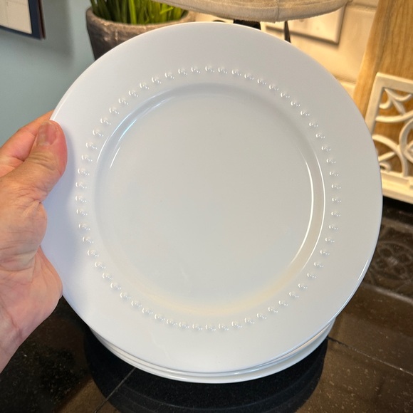 Classic White Beaded Salad/Appetizer Plate Set - Picture 2 of 4